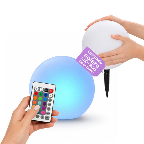 Lampe solaire de jardin avec télécommande, lumières LED RGB+blanches, autonomie de 8 heures, batterie Li-ion, piquet et panneau solaire intégrés